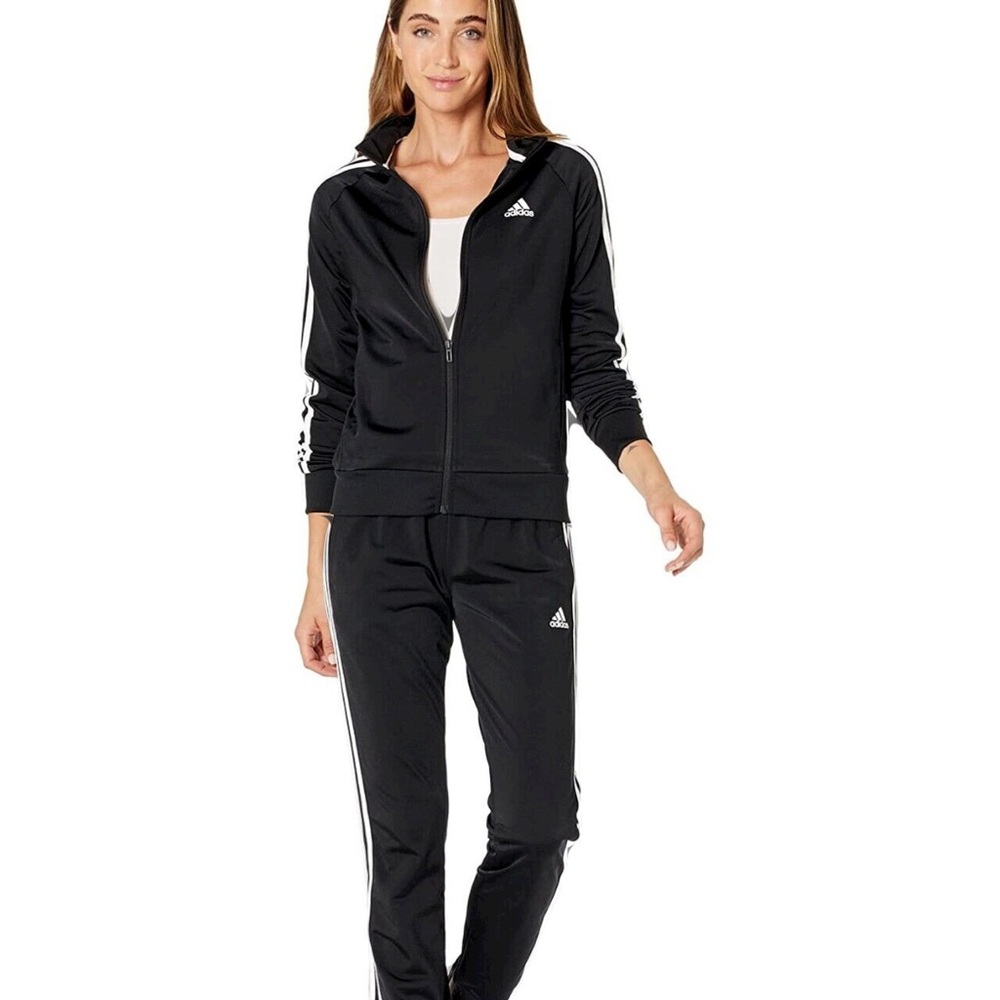 Adidas women’s tracksuit